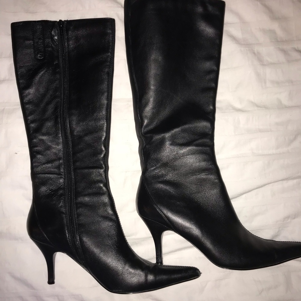 Kitten heel Aldo black leather boots, size 7
